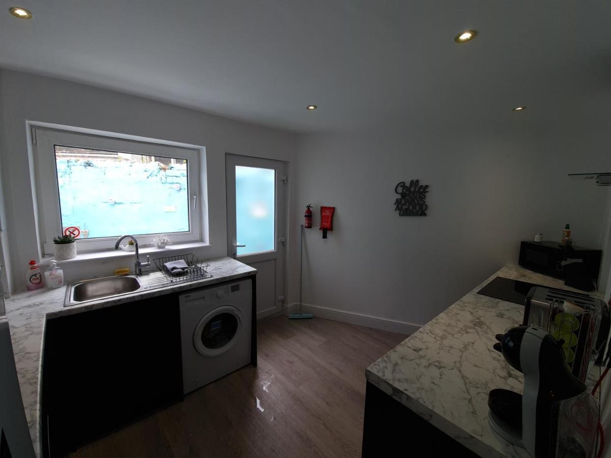 Ocean Pearl - 4 Bedroom House Свонсі Екстер'єр фото